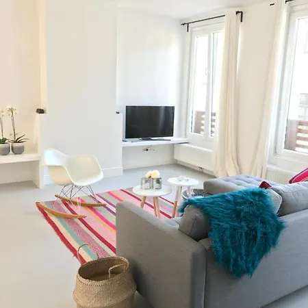 Bright Design House! Holiday home *